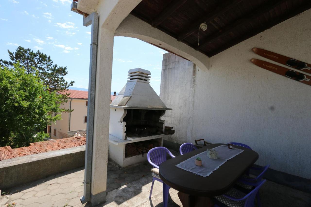 Apartment Lidija Šilo Exterior foto