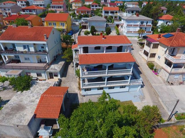 Apartment Lidija Šilo Exterior foto